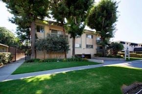 Los Angeles apartment for rent - a house with a yard and a sidewalk in front of it
