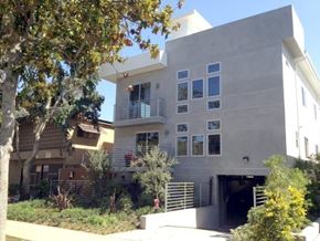 Los Angeles apartment for rent - Property Front Exterior at Lido Apartments - 3630 Mentone Ave, Los Angeles, CA