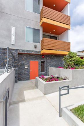 Los Angeles apartment for rent - Courtyard View at 11755 Culver Boulevard, Los Angeles, 90066