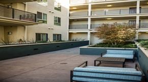 Los Angeles apartment for rent - Seating in courtyard  l The Meridian Apartments in Los Angeles, CA