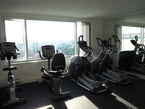 San Mateo apartment for rent - Fitness Center l Ryan Tower Apartments in San Mateo CA 