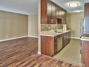 Valley Village apartment for rent - Dining and Kitchen Apartments For Rent in Valley Village CA 91607 | Villa Fontaine