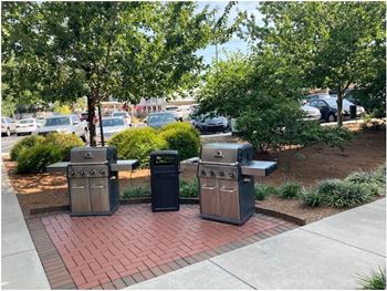 Community grilling station