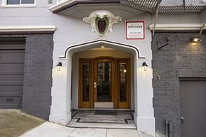 San Francisco apartment for rent - A building with a sign that says "KentSnow" on it.