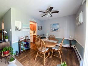 Eastlake apartment for rent - Maple Park 2 Bedroom Dining Area