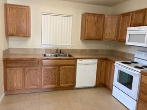 Bakersfield apartment for rent - Image of counter space, sink, and amenities