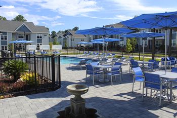 Expansive sundeck