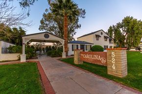 Phoenix apartment for rent - the building where the condo hotel is located