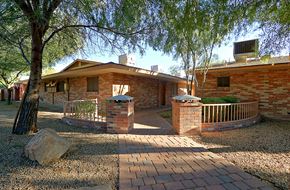 Phoenix apartment for rent - front