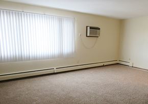 St Paul apartment for rent - Union Park Apartments picture window living room st paul