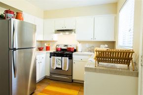 Ventura apartment for rent - Ventura Terrace Kitchen