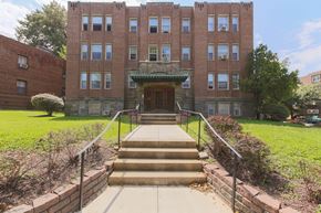 Washington apartment for rent - 1380-Fort-Stevens-Front-Entry-Stairs