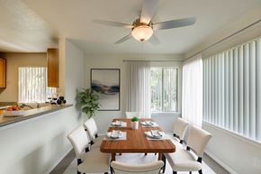 Bainbridge Island apartment for rent - Family Dining Room at Island Homestead