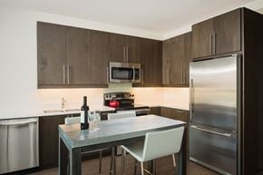 Winooski apartment for rent - Kitchen with table and chairs