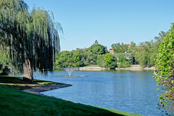 Sprawling community on 37 acres