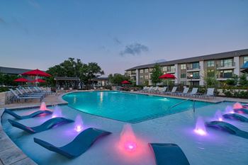 Infinity-edge pool with baja sun shelf