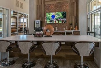 Cyber café and resident club room