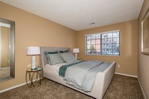 Aurora apartment for rent - Bedroom at Apres Apartments in Aurora, CO