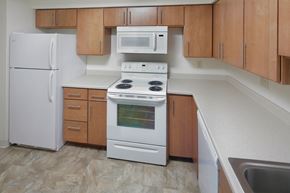 Stoughton apartment for rent - Oxford Apartment Kitchen