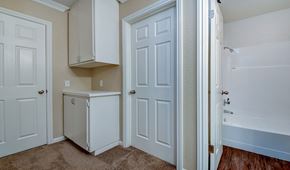 Fountain Valley apartment for rent - Grande Apartment Homes Bathroom