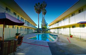 Tustin apartment for rent - the pool is between the buildings