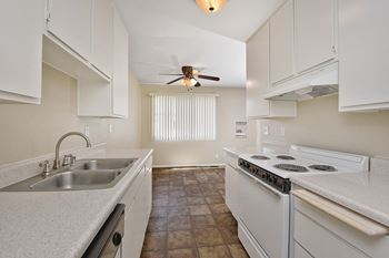 Well equipped kitchen
