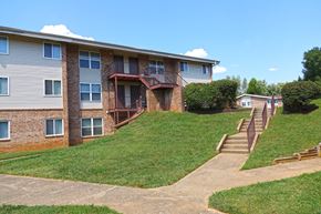 Murfreesboro apartment for rent - an apartment building on a hill with stairs
