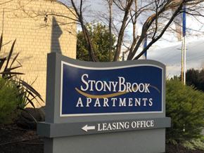 Santa Rosa apartment for rent - Monument Sign l Stony Brook Apartments in Santa Rosa CA