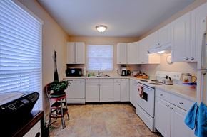 Prairie Village apartment for rent - Image of kitchen with  cabinets and appliances