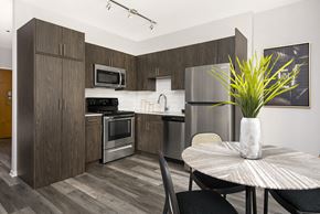 Chicago apartment for rent - One Bedroom Model Kitchen