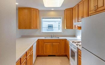 Fully-equipped kitchen