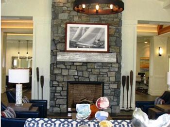 Clubhouse with free wi-fi
