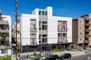 Los Angeles apartment for rent - Elegant Exterior View at 1039 S. Hobart Blvd. Koreatown/Los Angeles, CA, California, 90006