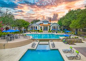 Cedar Park apartment for rent - the pool at the resort at governors residence