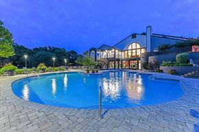 Nashville apartment for rent - Twilight Pool at Stewarts Ferry Apartments, Tennessee
