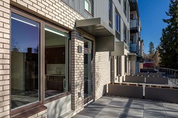 Balcony/patio*