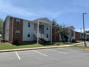 Emporia apartment for rent - an apartment building with a parking lot