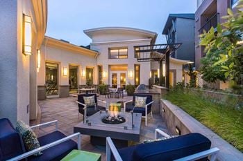 Outdoor fireplace lounge
