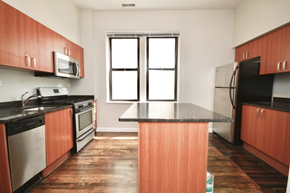 Chicago apartment for rent - Open kitchen with island