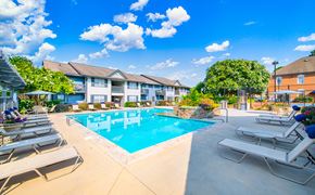 Chattanooga apartment for rent - the reserve at city center apartments swimming pool apartments