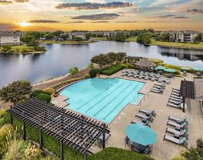 Cordova apartment for rent - an aerial view of the pool at the resort at longboat key club
