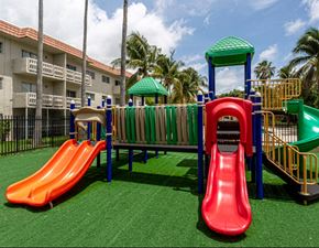 Miami apartment for rent - playgrounds at the grove resort convention center fort