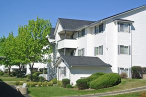 Spokane Valley apartment for rent - Spokane Valley, WA Farr Court Apartments lobby