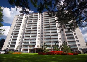 Toronto apartment for rent - 125 Neptune Drive, A Quiet Residential Area