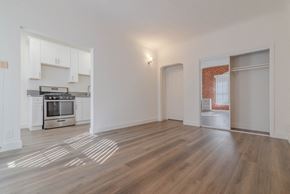 Los Angeles apartment for rent - Kitchen and front entrance view from living area