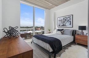 Chicago apartment for rent - Gorgeous Bedroom at Viridian on Sheridan, Chicago