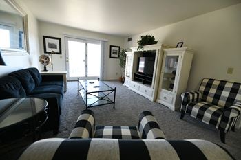 Month-to-month furnished corporate rentals available