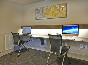 Echo apartments cyber cafe