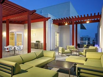 Echo apartments terrace level sky lounge