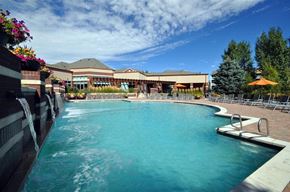Parker apartment for rent - the swimming pool at the resort on a sunny day